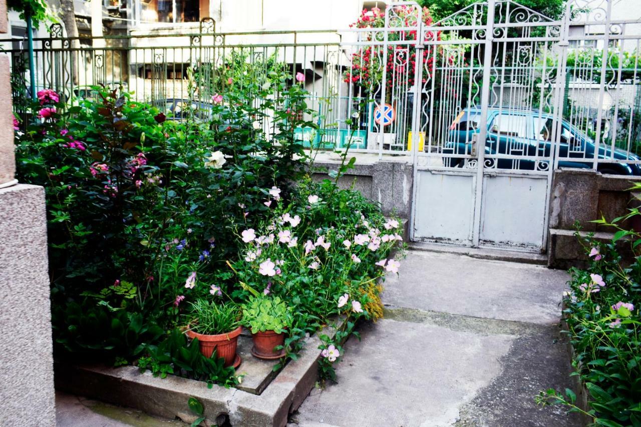 Sea Garden Apartment Burgas Bagian luar foto
